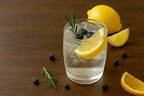 Recette : Sirop de baies de genièvre « faux gin » sans alcool