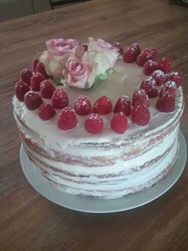 Naked cake aux framboises