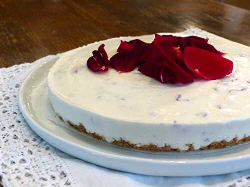 Cheesecake à la rose - LA BOITE DE CHOCOLATS