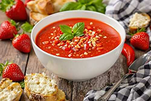 Gaspacho de fraises pimentées : l’alliance sucré-épicé qui va vous faire vibrer !
