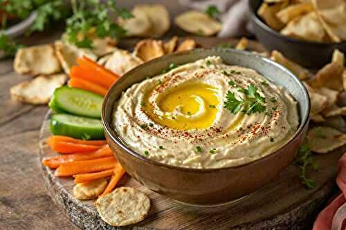 J’ai troqué les pois chiches pour un houmous de thon low cost (meilleur et pas cher !)