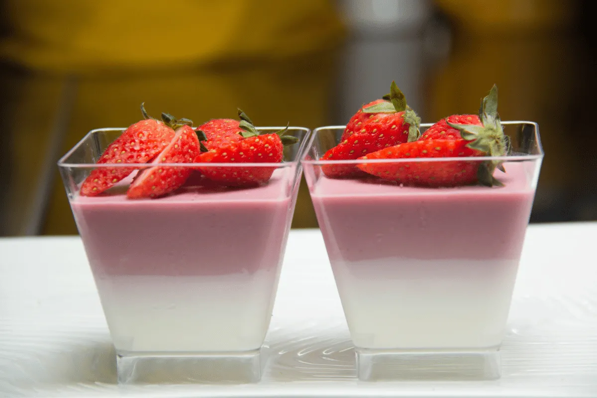 Je n’aurais jamais cru qu’une mousse fruits rouges express & aérienne cartonnerait autant (et si simple) !