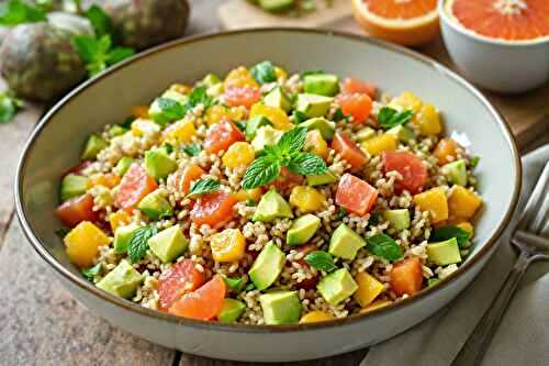 Salade de riz complet agrumes–avocat : équilibre sucré-salé