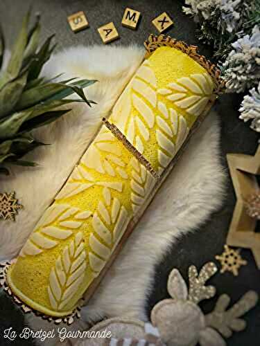 Bûche façon cheesecake ananas