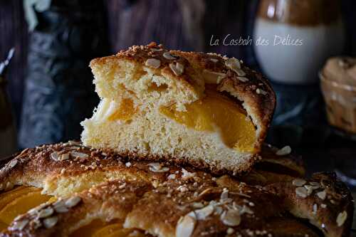 Gâteau moelleux aux pêches et yogourt