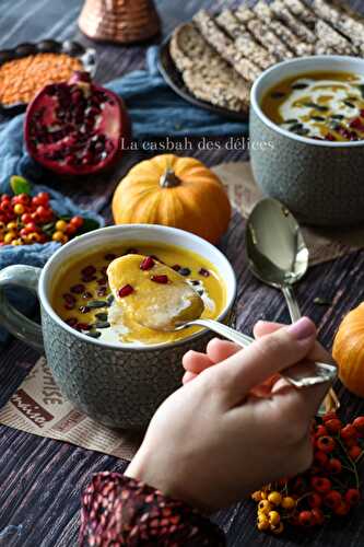 Velouté de butternut aux lentilles corail et au curry