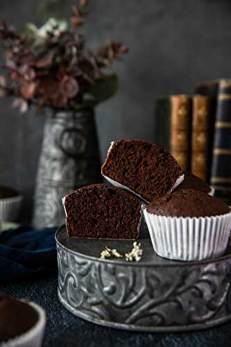 Cupcakes au chocolat ultra moelleux - La Casbah des Delices