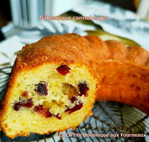 GATEAU AUX CANNEBERGES