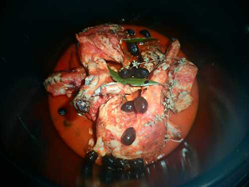 LAPIN AUX TOMATES ET OLIVES NOIRES ( COOKEO)