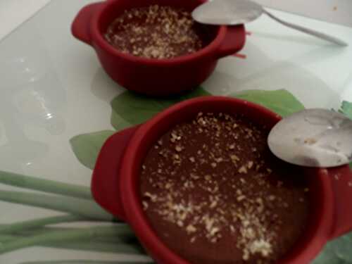 MOUSSE LEGERE CHOCO/PRALINE AU GRAND MARNIER ET SUCRE PETILLANT