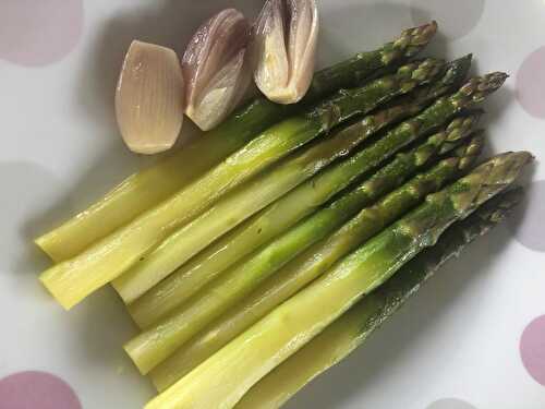 Asperges au bouillon de volaille