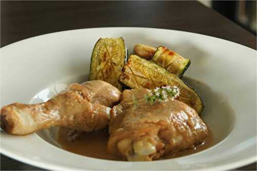 Poulet à la crème d'ail et courgettes rôties au thym