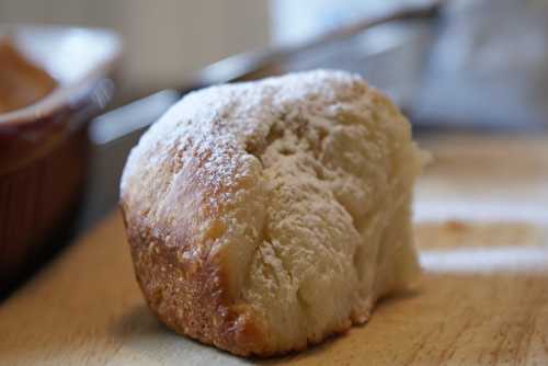 Brioche buchteln et beurre de prunes bleu (powidla)