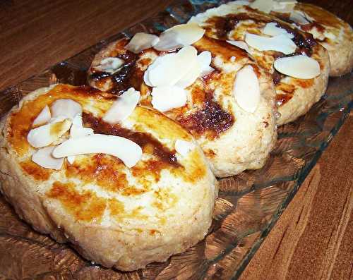 Biscuits polonais ''slimaczki ze sliwk'' ou biscuits au fromage blanc et aux questsches