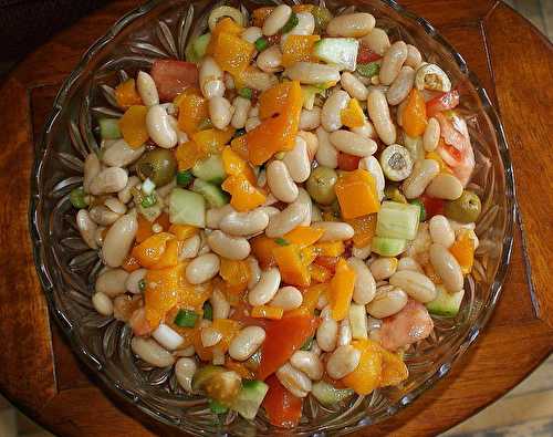 Salade aux haricots blancs et poivrons rôtis... - La cuisine d'Anna