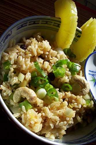 Salade de riz brun indonésienne....