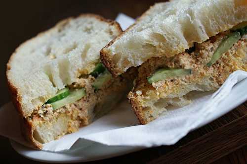 Sandwich à la tartinade de tofu - La cuisine d'Anna