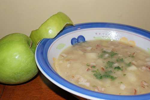 Soupe aux haricots blanc, bacon et pomme granny smith