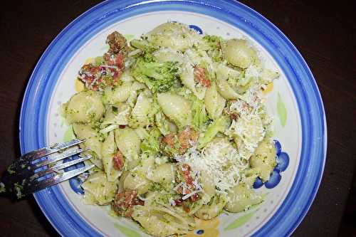 Une autre recette de Stefano : orechiettes aux brocolis et à la saucisse. - La cuisine d'Anna