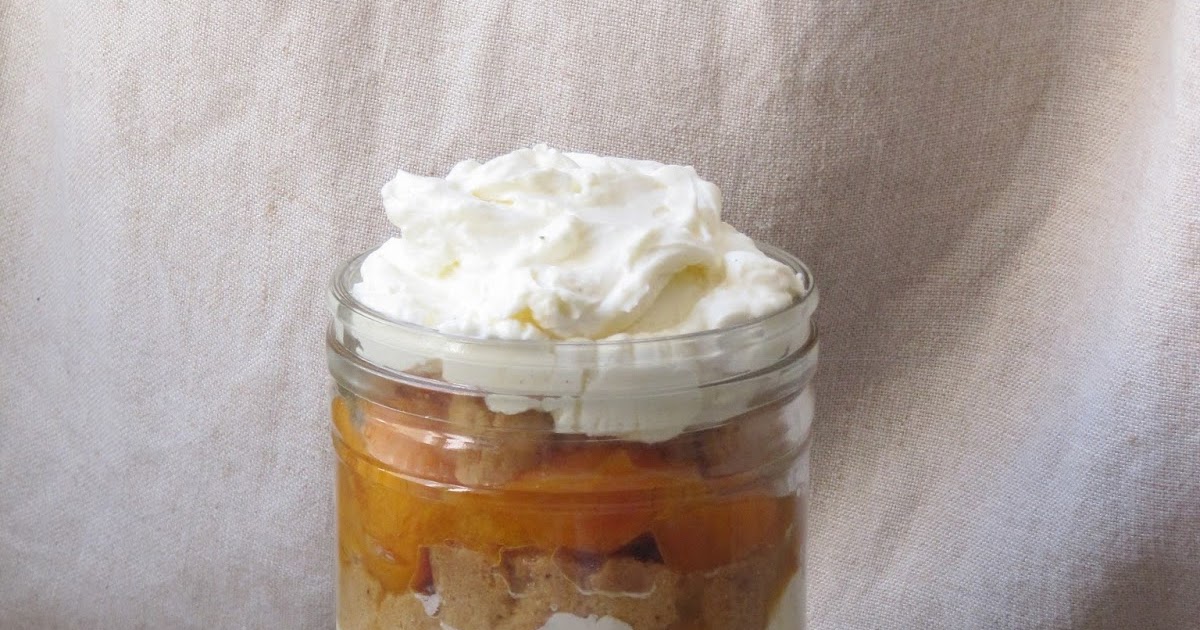 Abricots au mascarpone et aux cantuccini