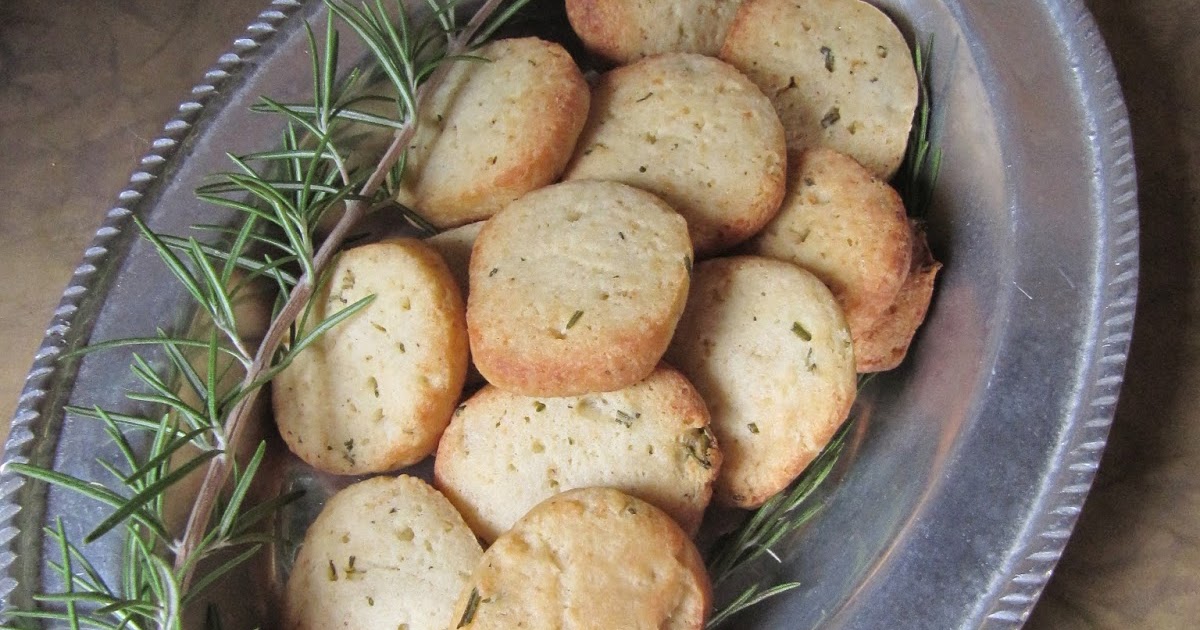 Biscuits apéritif au chèvre & au romarin