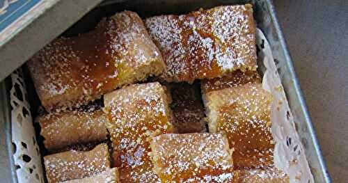 Biscuits creusés à la confiture