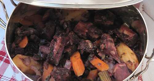 Civet de poulpe au vin rouge