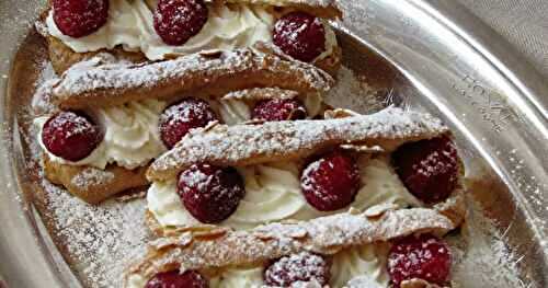 Eclairs à la Chantilly & aux framboises