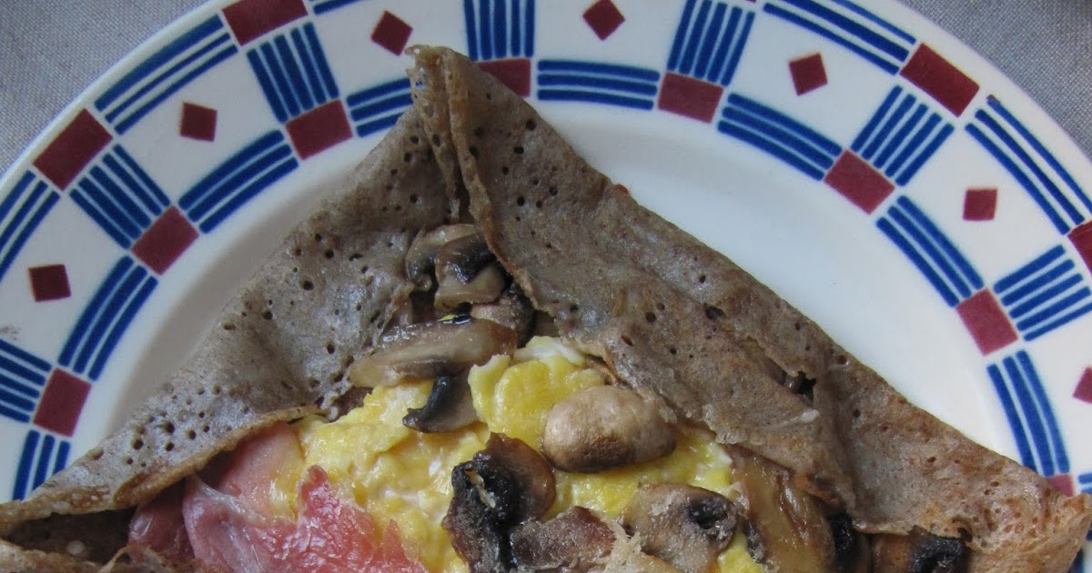 Galettes de sarrasin aux oeufs brouillés