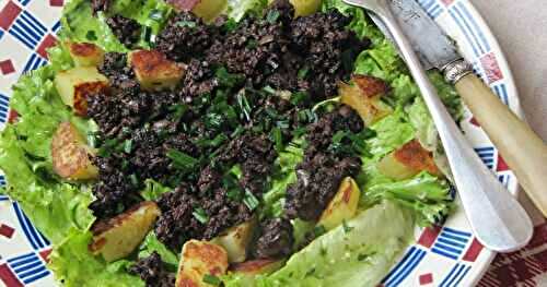 Salade tiède de boudin noir aux pommes de terre