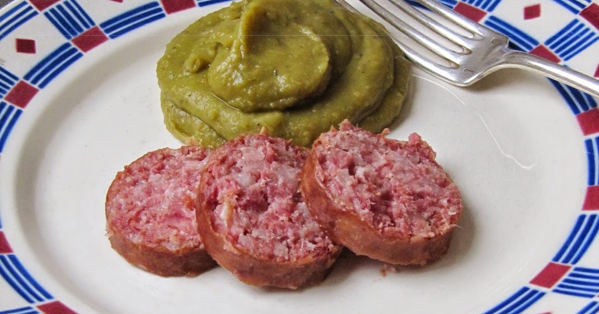 Saucisse de Morteau et purée de pois cassés