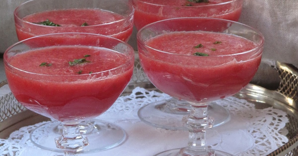 Soupe de pastèque à la menthe & à la fleur d'oranger