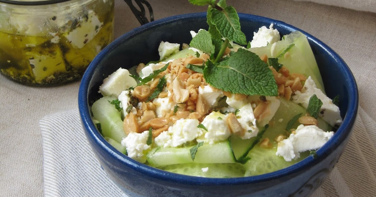 Tagliatelles de concombre à la menthe et à la feta