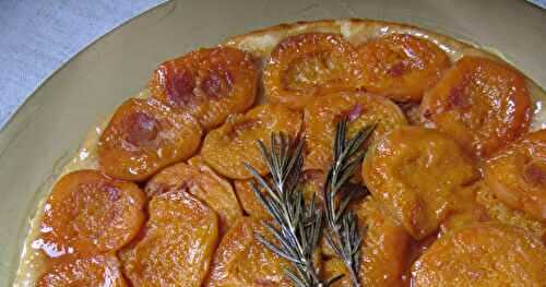 Tatin d'abricot au romarin