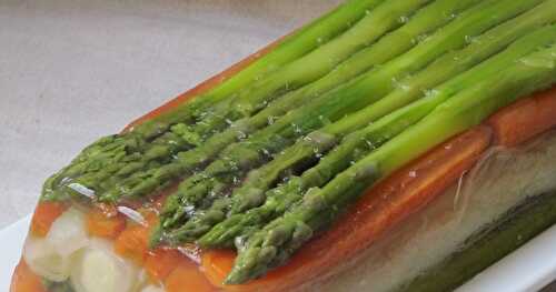 Terrine de légumes nouveaux en gelée pour Pâques