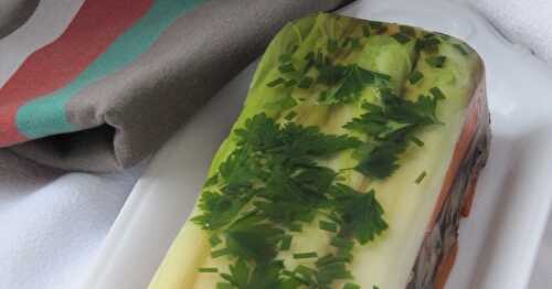 Terrine de poireaux, carottes & champignons en gelée pour Pâques