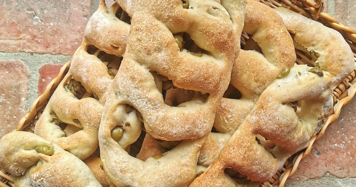 Fougasse aux olives et au sel aromatisé