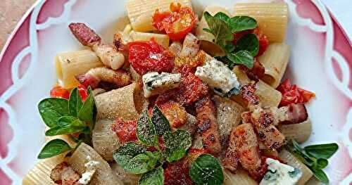 Pâtes au Bleu, tomates cerise et lardons 