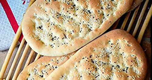 Pain aux graines de sésame et de nigelle 