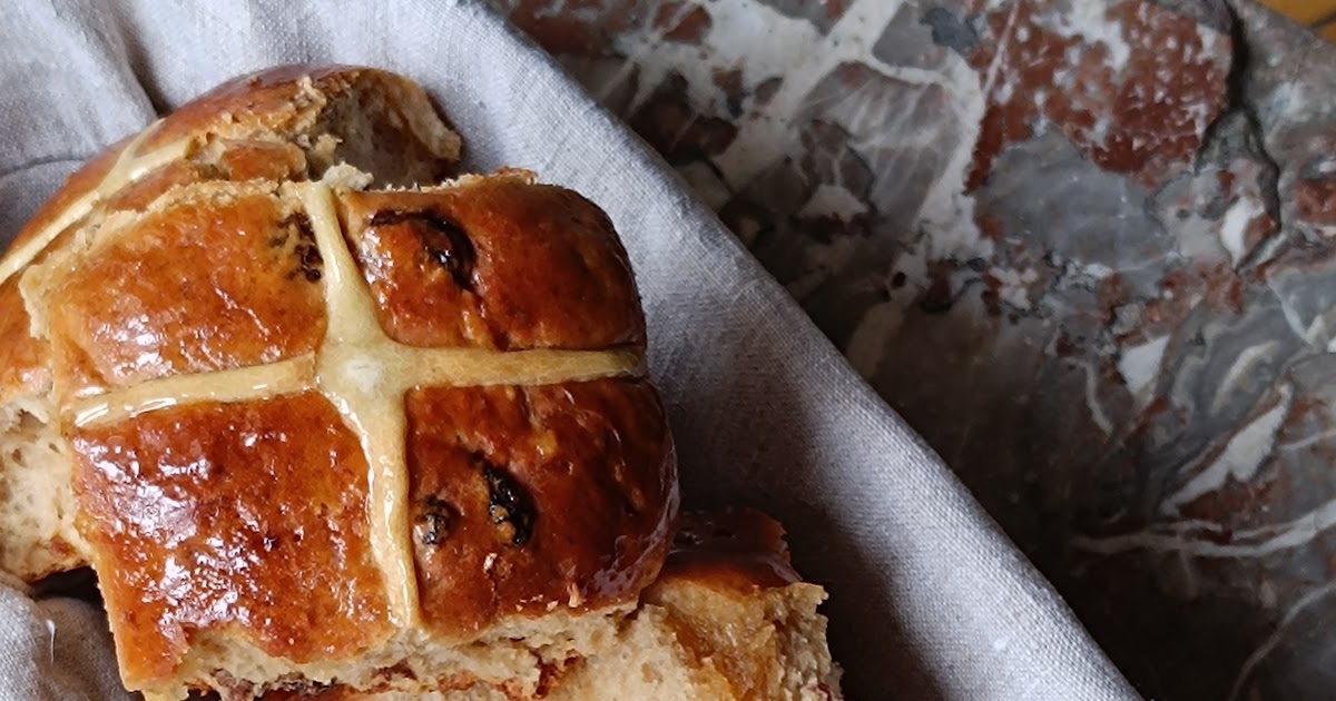 Hot cross buns