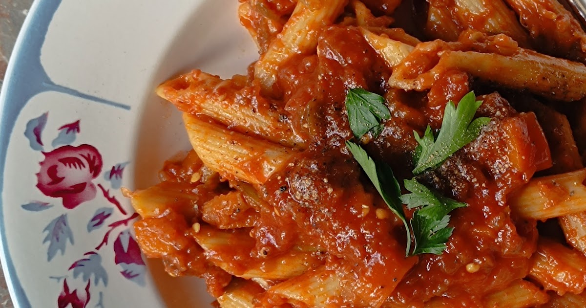 Pâtes, sauce à l'aubergine