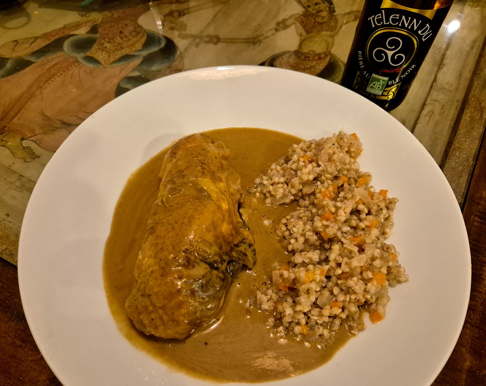 Suprême de pintade à la Telenn Du, risotto de sarrazin au poivron
