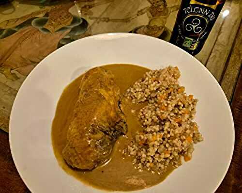 Suprême de pintade à la Telenn Du, risotto de sarrazin au poivron