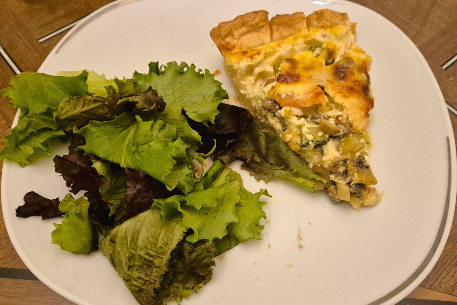 Tourte aux courgettes et au saumon fumé