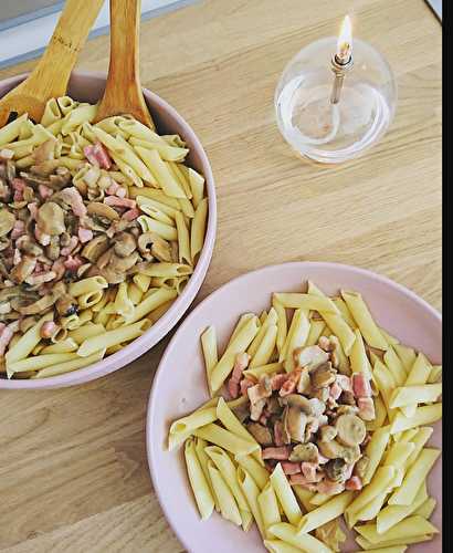 PENNE sauce au fond de veau, champignons et lardons