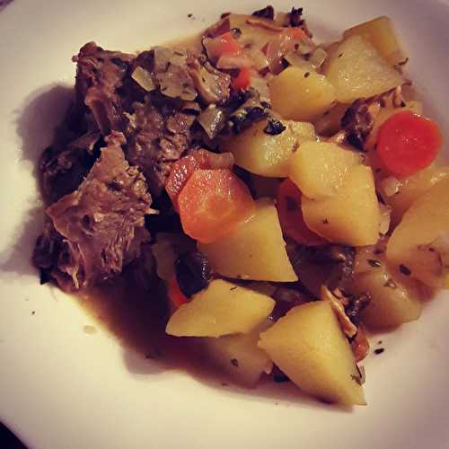 Rôti de veau champêtre cuit a la cocotte en fonte