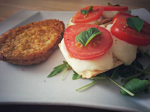 Tomate mozza en tartine