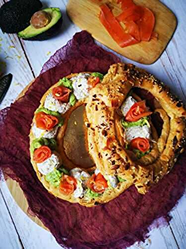 Paris-Brest à la crème de crevette, avocat et saumon fumé