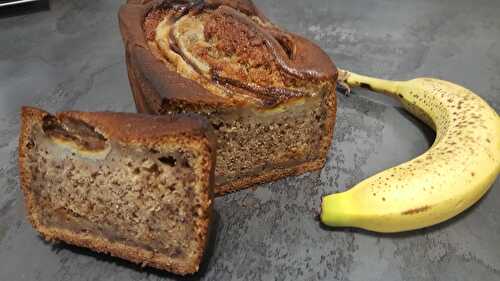 Banana bread avec une touche de confiture de lait