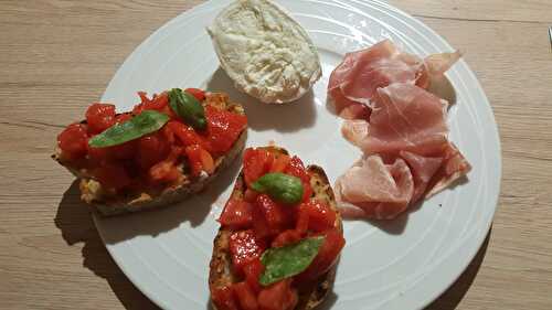 Bruschetta à la tomate